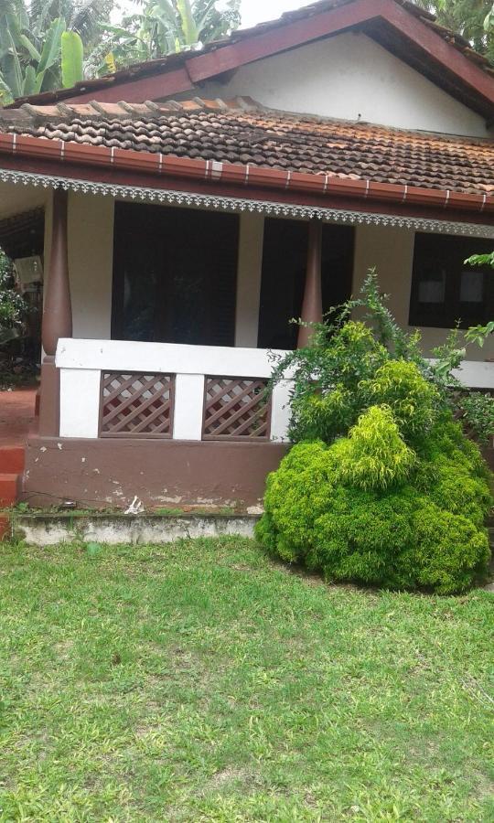 The Ocean Bed and Breakfast Unawatuna Exteriör bild