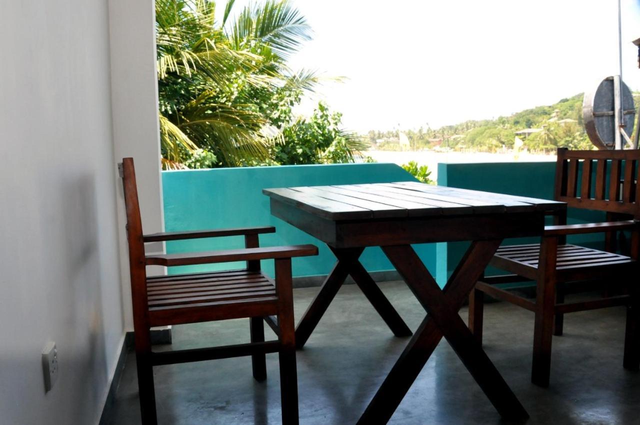 The Ocean Bed and Breakfast Unawatuna Exteriör bild