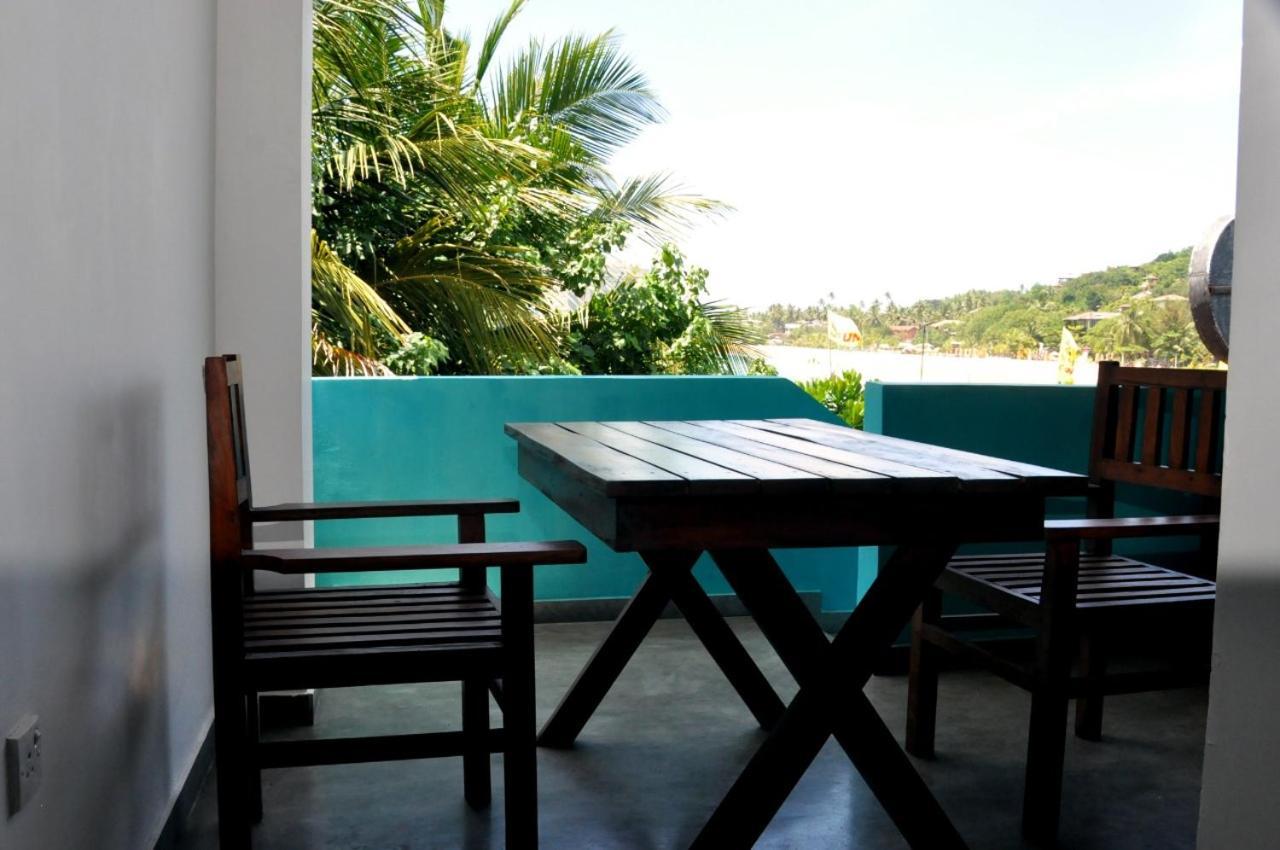 The Ocean Bed and Breakfast Unawatuna Exteriör bild