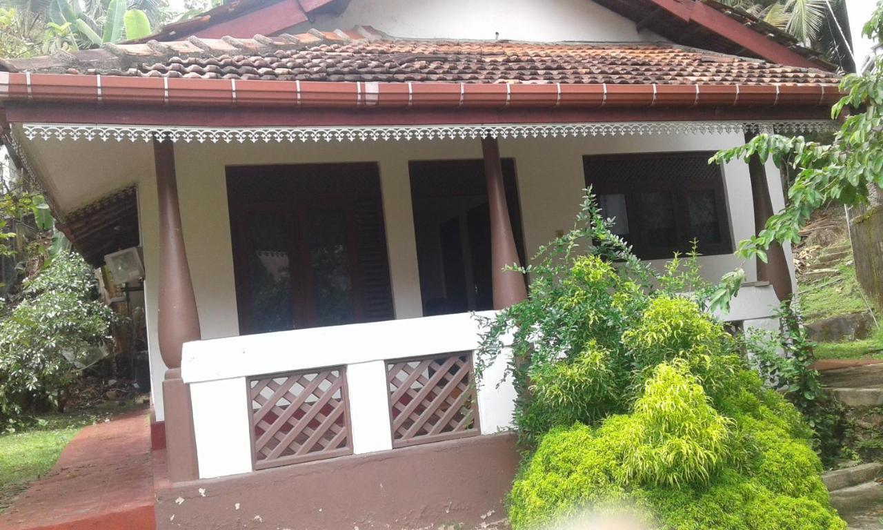 The Ocean Bed and Breakfast Unawatuna Exteriör bild