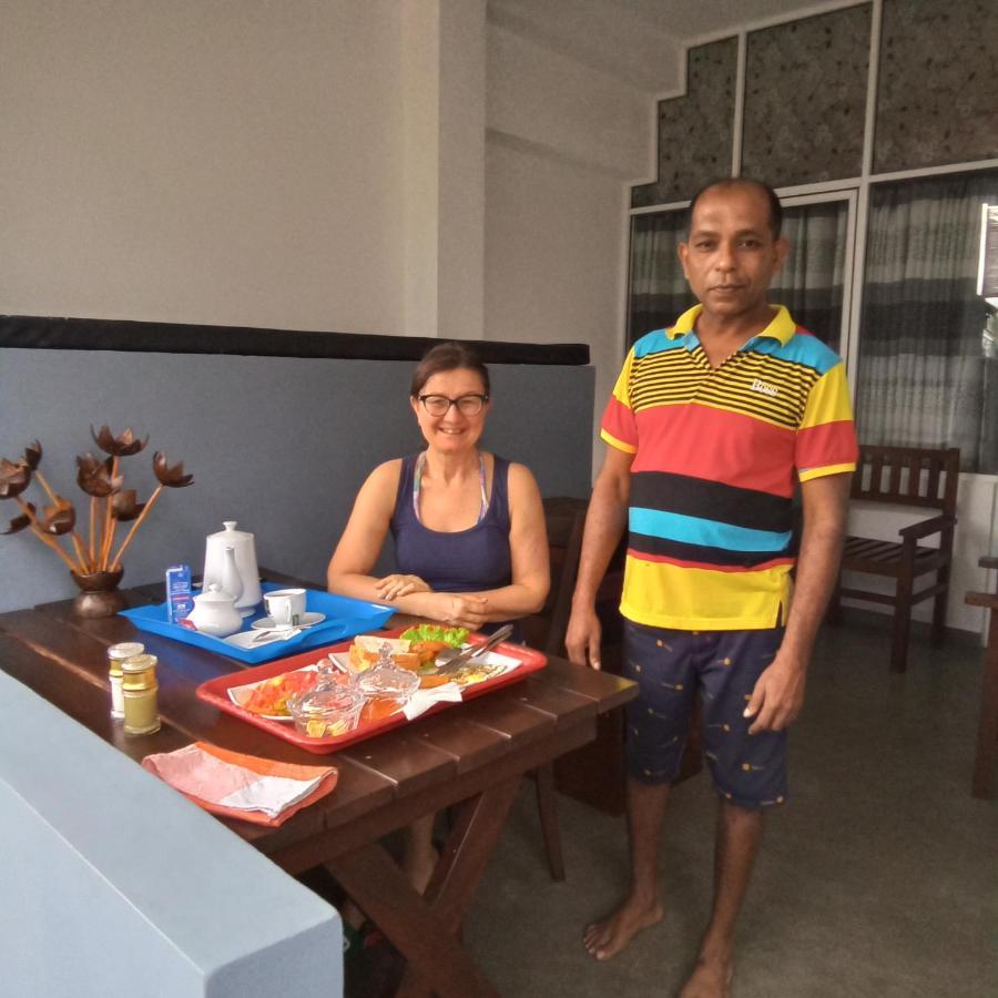 The Ocean Bed and Breakfast Unawatuna Exteriör bild