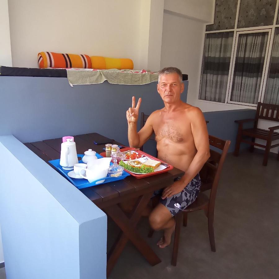 The Ocean Bed and Breakfast Unawatuna Rum bild
