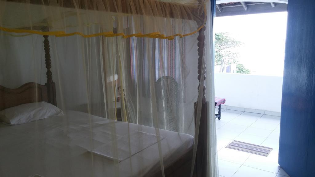 The Ocean Bed and Breakfast Unawatuna Exteriör bild