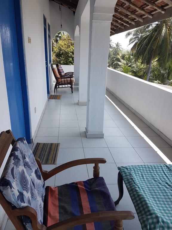 The Ocean Bed and Breakfast Unawatuna Exteriör bild