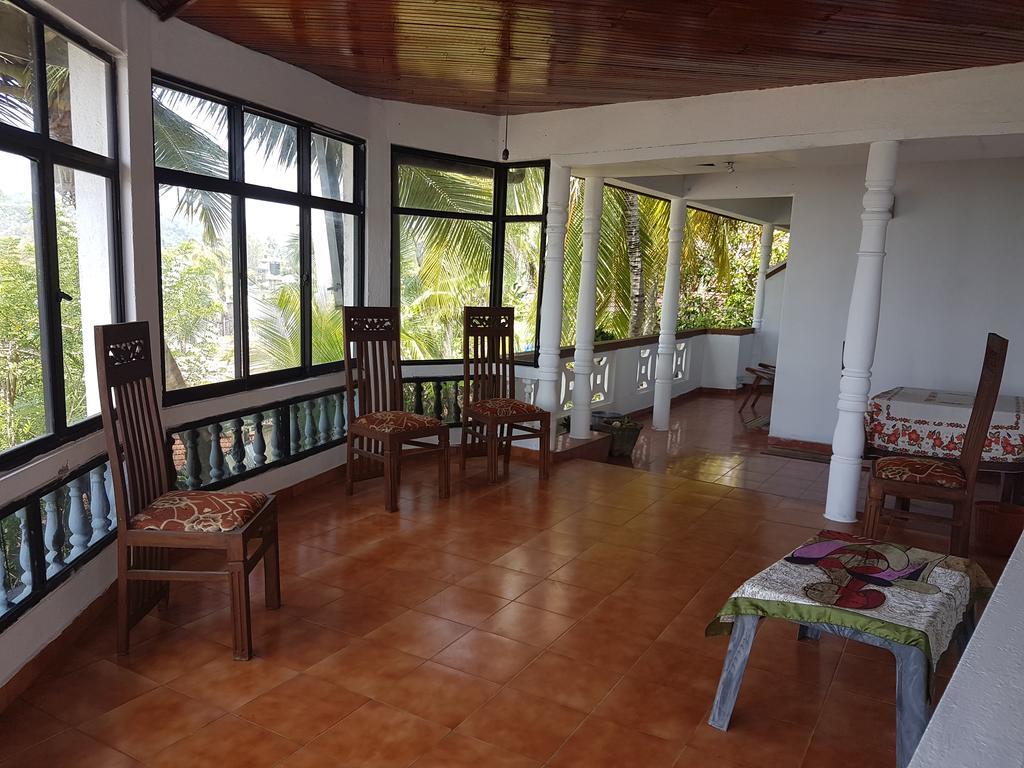 The Ocean Bed and Breakfast Unawatuna Exteriör bild