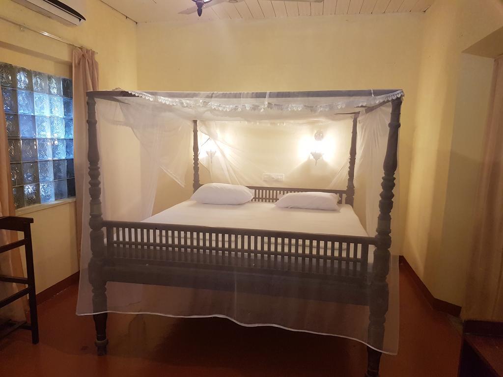 The Ocean Bed and Breakfast Unawatuna Exteriör bild