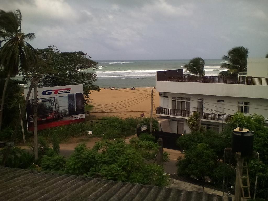 The Ocean Bed and Breakfast Unawatuna Exteriör bild